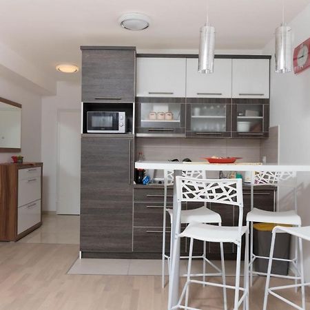 Michelle Apartment Crikvenica Luaran gambar