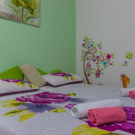 Michelle Apartment Crikvenica Luaran gambar